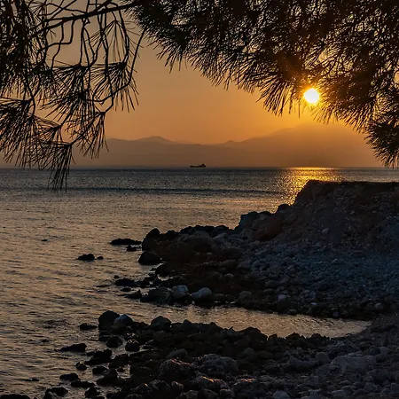 فندق Genesis Káto Loutrákion