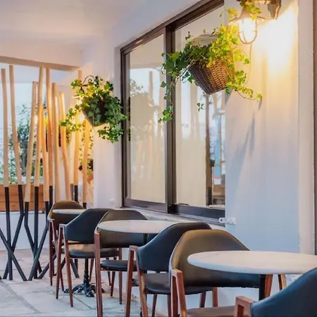 Genesis Hotel Loutraki (Pella)