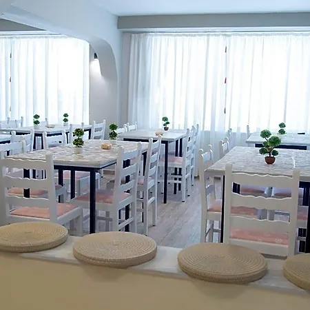 Hotel Genesis