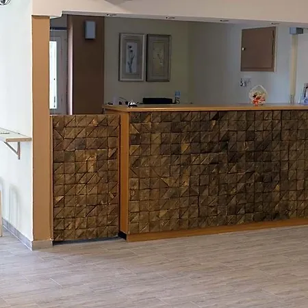 Hotel Genesis