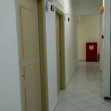Hotel Genesis 4*