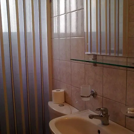 Genesis Hotel 4*